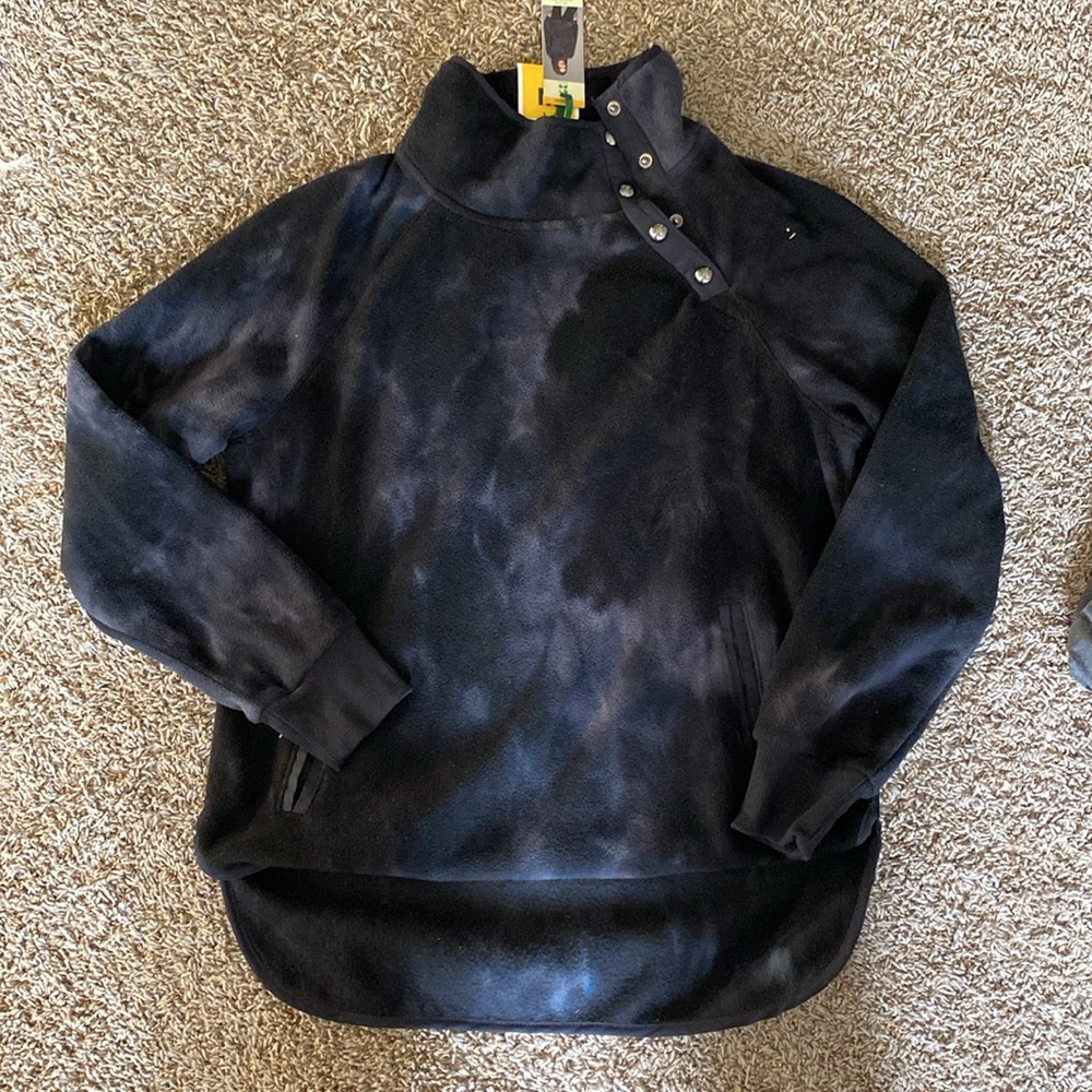 Green tea tie die sweather fleece